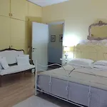 Carol E Bed & Breakfast Tollo