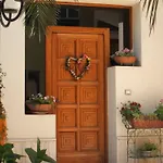 Carol E Bed & Breakfast 3*