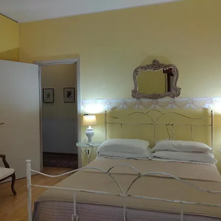 Bed & Breakfast Carol E 3*