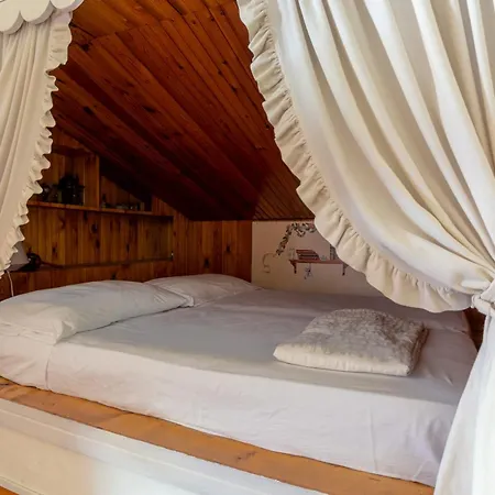Carol E Bed and breakfast Tollo